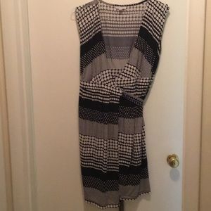 🤰Just in time for summer versatile wrap dress